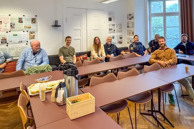 Group image over Dialog police at their visit at CMES