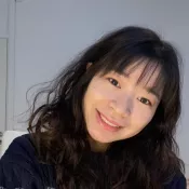 A photo of Wan Ni Lin.
